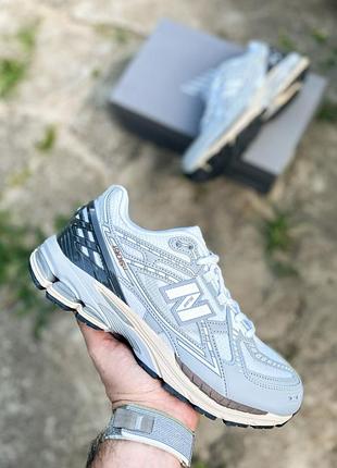 Balance 1906u gray white