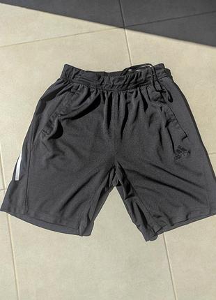 Шорты adidas мужские m