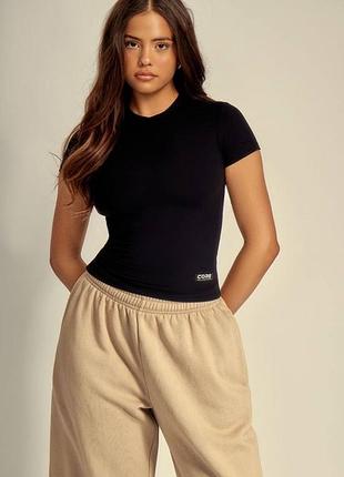 Спортивний костюм з біфлексу чорний prettylittlething