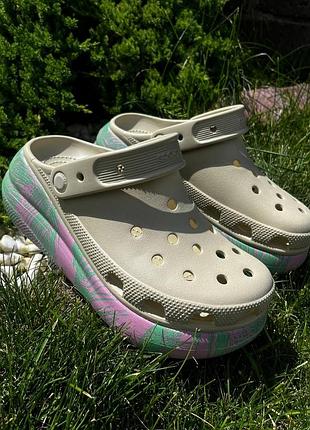 Жіночі крокси сабо на платформі новий колір crocs classic crush clog жіночі крокси сабо на платформі