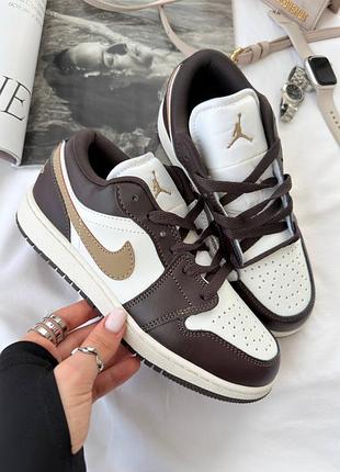 Женские кроссовки jordan low
