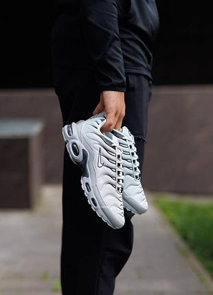 Чоловічі кросівки nike air max plus tn grey 4