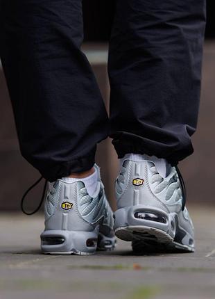Чоловічі кросівки nike air max plus tn grey 8