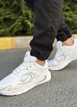Мужские кроссовки nike белые сетка летние весенние / стильные мужские кроссы найк на легкой подошве размер 41