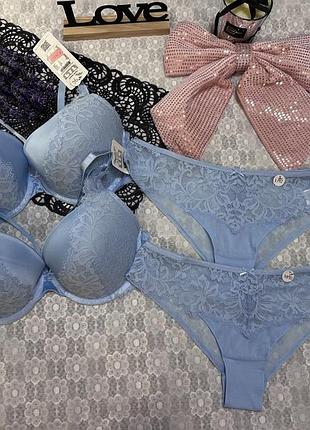 Неймовірно красивий комплект hunkemoller