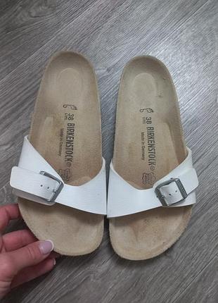 Жіночі шльопанці birkenstock