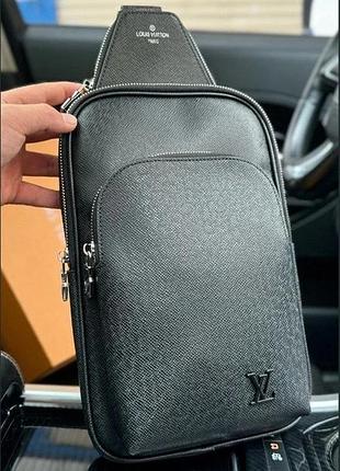 Чоловіча нагрудна сумка louis vuitton avenue чорна