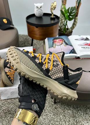 Мужские кроссовки nike acg mountain fly low beige black 41-42-43-44-45