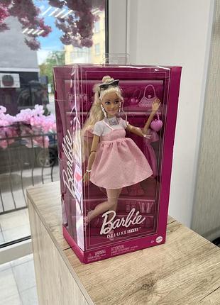 Barbie deluxe style