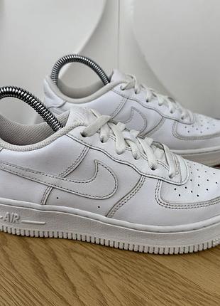 Оригінальні шкіряні кросівки nike air force 1