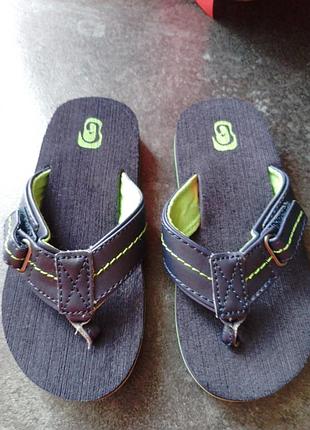 Вьетнамки skechers
