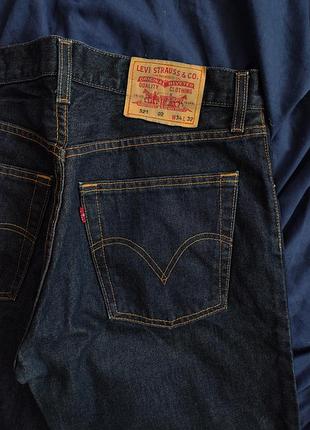 Синие джинсы levi's
