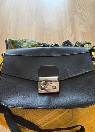 Guess продам сумку
