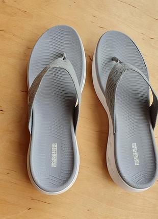 Жіночі шльопанці skechers women's 140037-bkwflip flop р.42