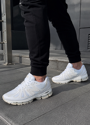 Чоловічі кросівки світлі легкі зручні new balance 1890