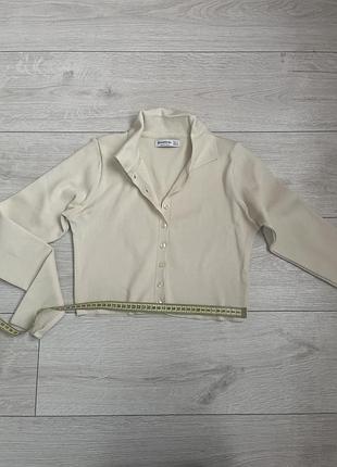Стильна трикотажна кофтинка stradivarius