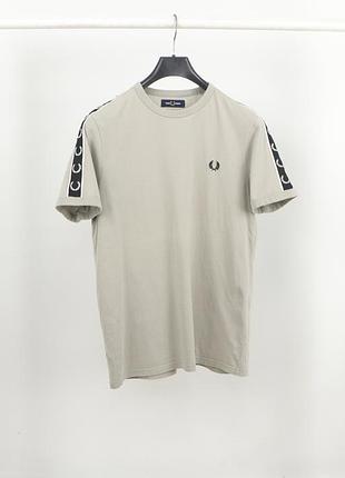Чоловіча футболка fred perry