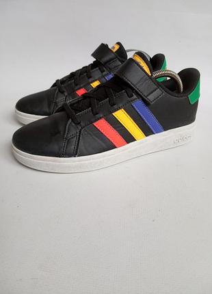 Кроссовки adidas