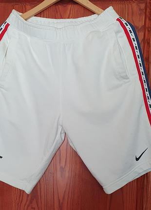 Мужские спортивные шорты nike dr9973-100 р.s