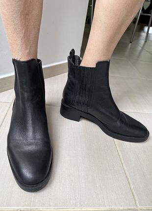 Продам шкіряні черевики zara