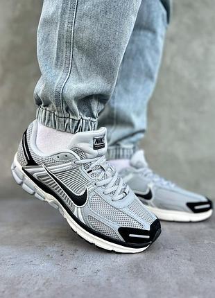 Кросівки чоловічі nike vomero 5 gray