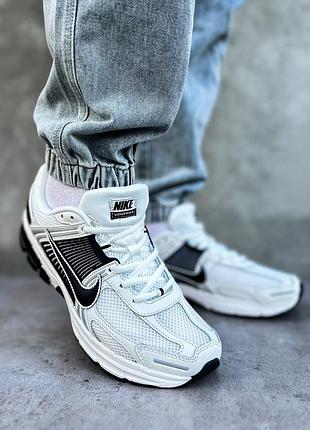 Кроссовки мужские nike vomero 5 white