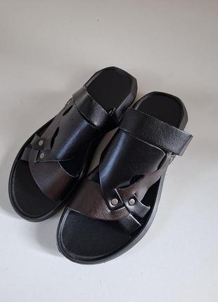Шлепанцы унисекс df-shoes прессованная кожа черно коричневые