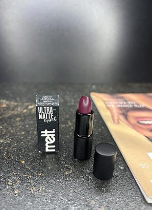 Melt cosmetics ultra matte lipstick у відтінку dark room