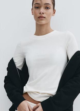 Белая базовая трикотажная футболка по фигуре из хлопка и вискозы h&amp;m
💫💫💫💫💫💫💫💫💫💫💫💫💫