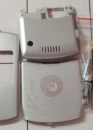 Корпус телефона motorola v3-серебро
