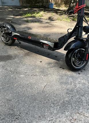 Срочно продам crosser t4