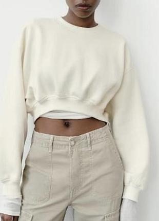 Укороченый свитшот zara