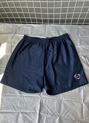 Вінтажні спортивні шорти nike vintage рідкісний логотип / розмір l оригінал