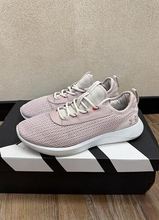 Продам жіночі кросівки under armour , 39 розмір, 25 см