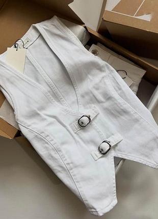 Жилетка zara біла джинсова s