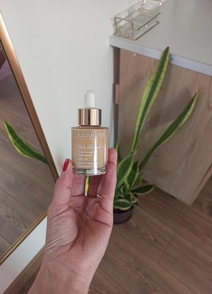 Тональний крем clarins skin illusion