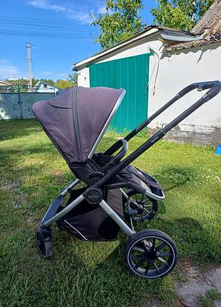 Продам коляску carello optima 2 в 1 ,в хорошу стані ,єдиний мінус вигорівша тканина і трішки подряпини на рамі ,на функціонал не впливає
є люлька,нова
