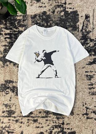 Футболка banksy flower