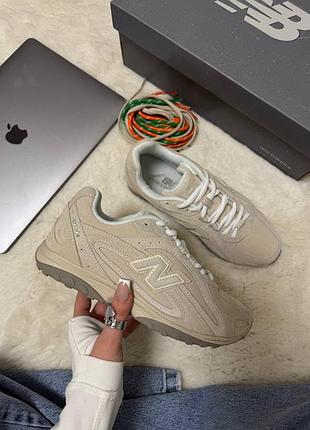 Стильные женские кроссовки new balance 204l beige