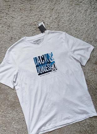 Фирменная футболка с принтом jack & jones р.м/l