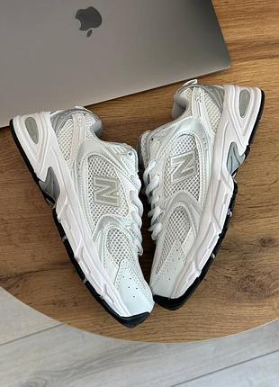 Стильные женские кроссовки new balance 530 white silver