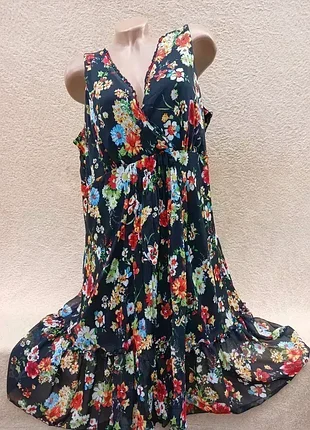 Шифоновое платье,р52-54🌷🌹🌼