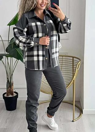 Женские костюмы 2 цвета