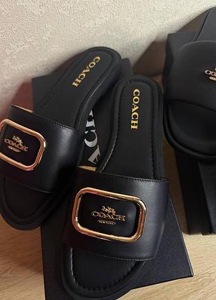 Слайди шльопані коуч coach
