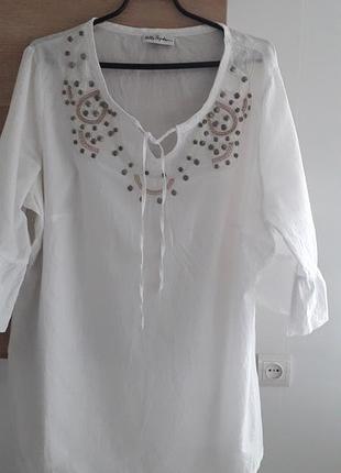 Ulla popken 
eur 20-22 (батал)
белая легкая летняя хлопковая блуза с рукавами 3/4 с воланом 
100% бавовна
идеальное состояние
