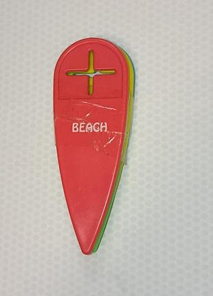 Яркие пластиковые колки-держатели для пляжного полотенца и покрывала beach.