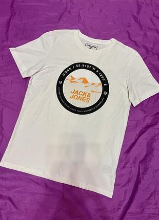Чоловіча футболка білого кольору бренду jack&jones s-m 100% бавовна оригінал