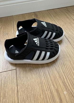 Сандалі adidas