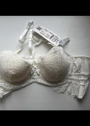 Бюстгальтер hunkemoller 85a, кружевний.