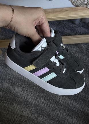 Кросівки adidas vi court 31р